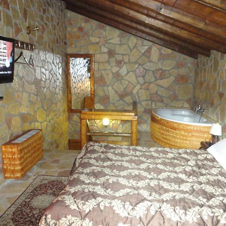 Kalavrita Oneiro Apartment Екстериор снимка