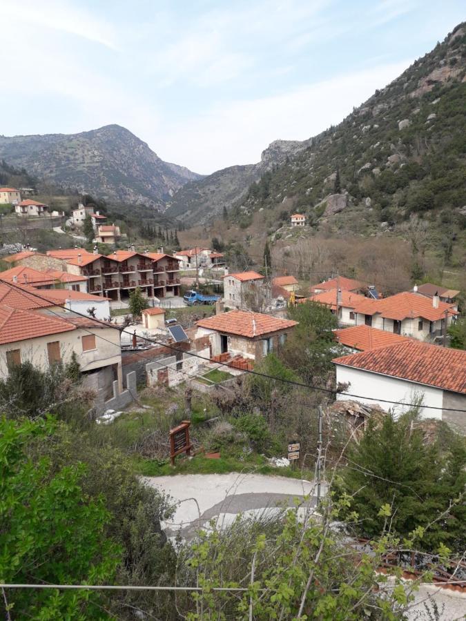 Kalavrita Oneiro Apartment Екстериор снимка